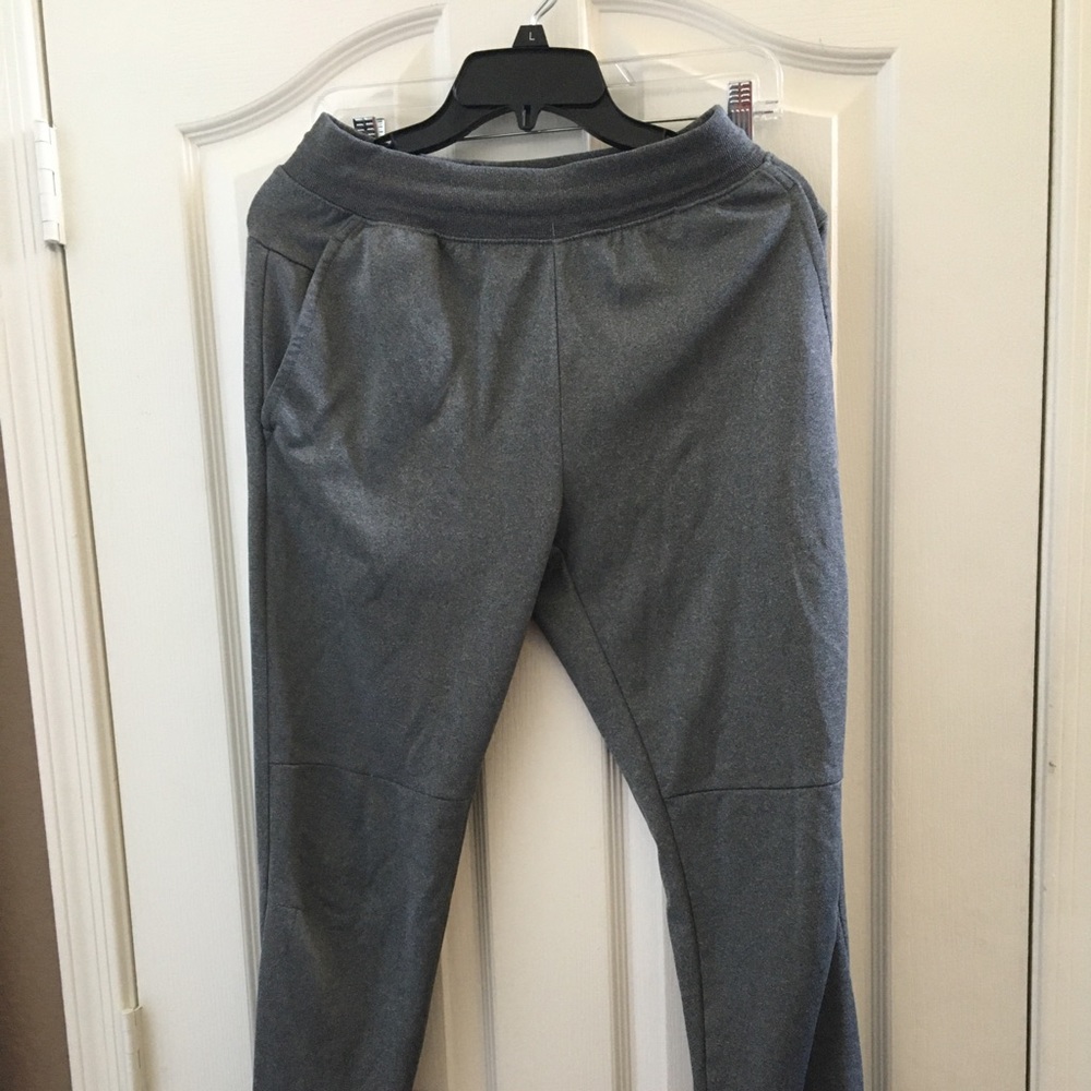 FINAL MARKDOWN Ladies workout slacks small